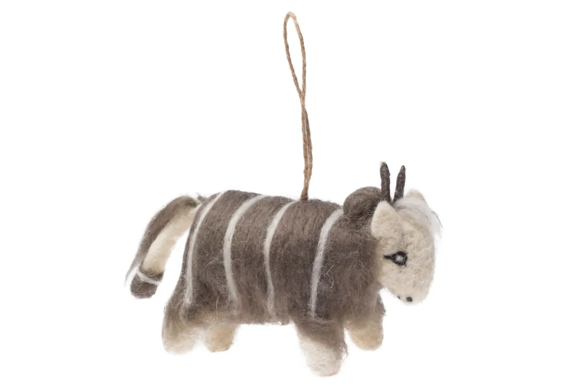 De Kulture Handmade Premium Wool Felt Hanging Yak Eco Friendly Needle Felted Ornament Stuffed Decorative Showpiece Ideal for Home Office Party Decoration Holiday Décor, 4x2x3 (LWH) Inches