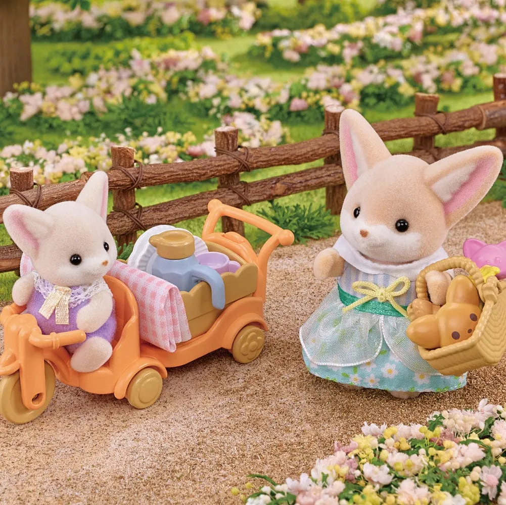 Epoch Calico Critters Fennec Fox Sister & Baby Sunny Picnic Set